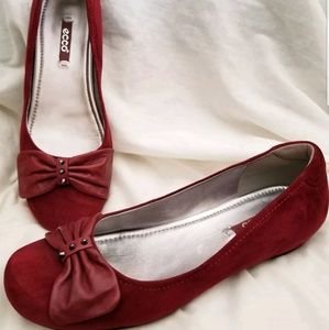 Ecco Bullion Bow hidden wedge flats 38/7.5 red